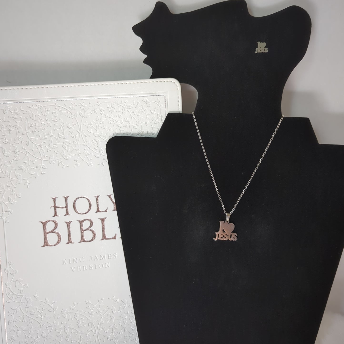 I ❤️ Jesus Necklace & Earring set